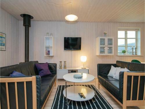 Two-bedroom Holiday Home In Lokken