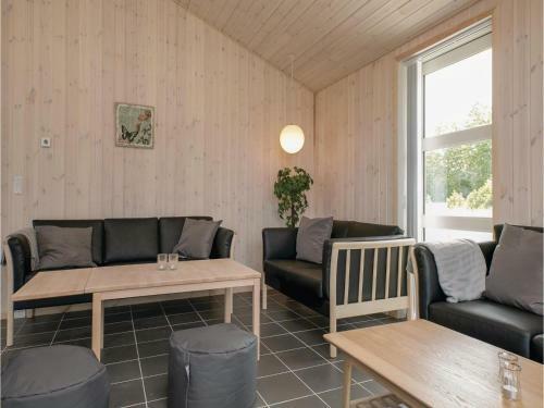Four-bedroom Holiday Home In Lokken