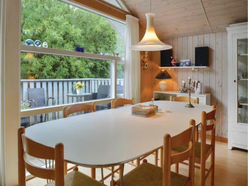 Four-bedroom Holiday Home In Lokken