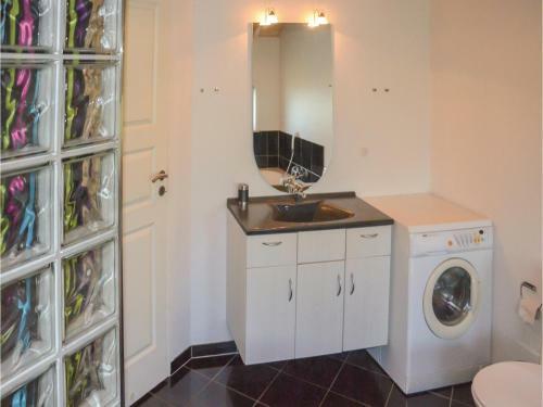 Three-bedroom Holiday Home In Middelfart