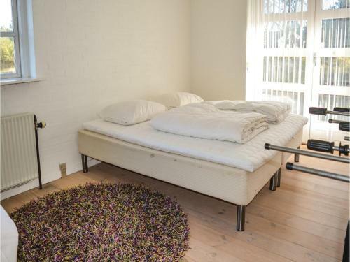 Three-bedroom Holiday Home In Strandby
