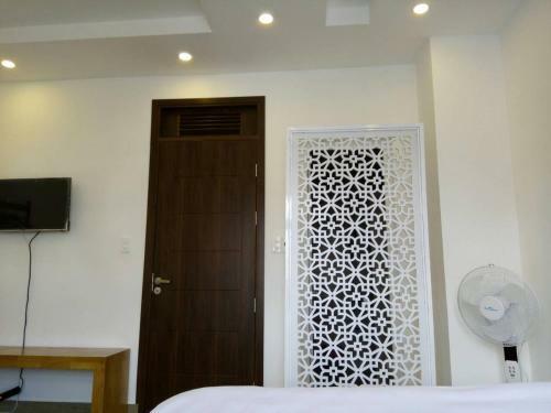 Hotel Kh�ch S?n Mini Khang Th?nh