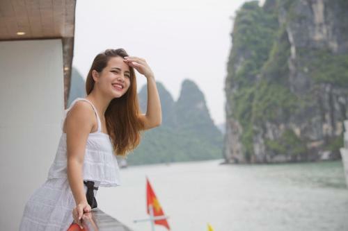 Secret Halong Cruise