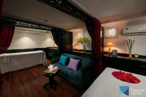Le Theatre Cruises - Wonder On Lan Ha Bay