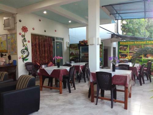 Bevary City Hotel