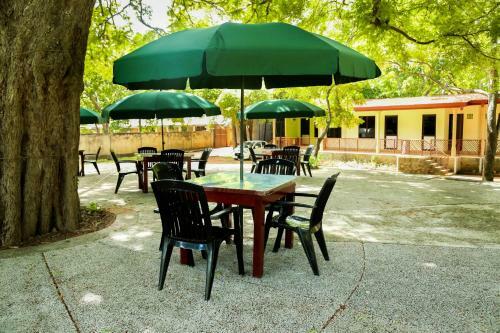 Malwathu Oya Caravan Park