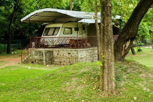 Malwathu Oya Caravan Park