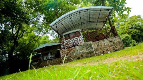 Malwathu Oya Caravan Park
