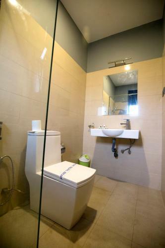 Hotel Lake Rest Anuradhapura