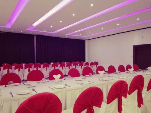 Hotel Chilaw Far Inn Village