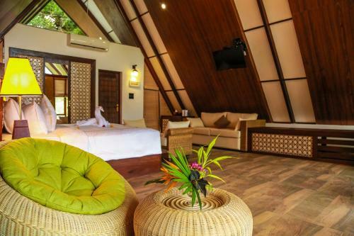 Hotel Liyya Water Villas
