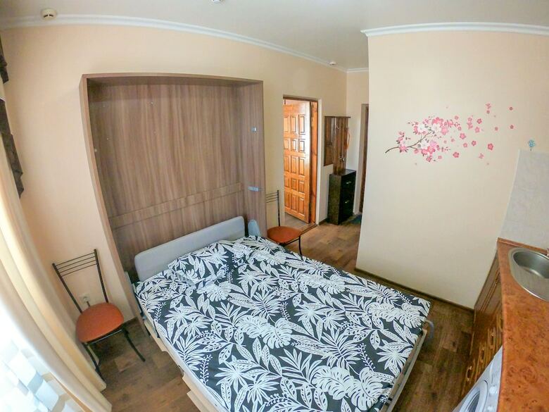 Hostal Alexandra Guest House