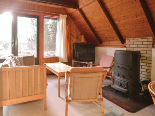 Two-bedroom Holiday Home In Blavand
