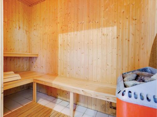 Four-bedroom Holiday Home In Blavand