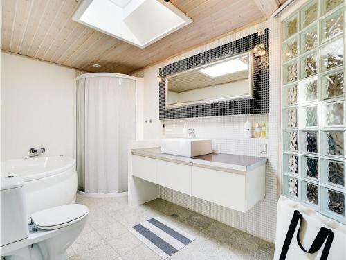 Three-bedroom Holiday Home In Blavand