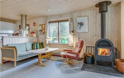 Four-bedroom Holiday Home In Blavand