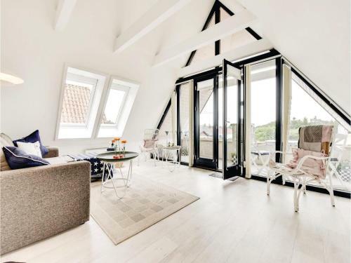 Two-bedroom Apartment In Blavand