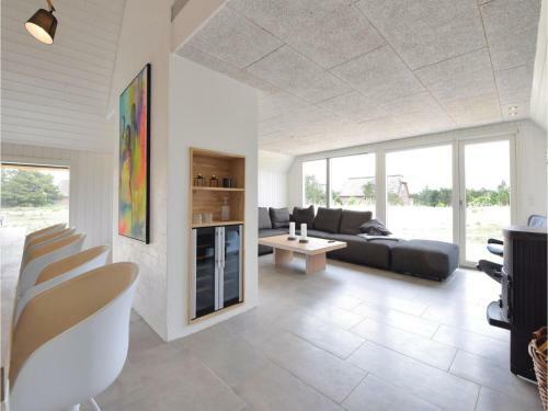 Four-bedroom Holiday Home In Blavand