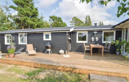 Four-bedroom Holiday Home In Blavand