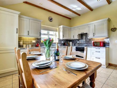 Holiday Home Beudy'r Catsell