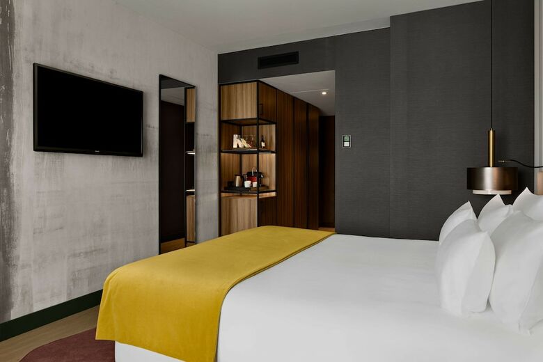 Hotel NH Collection Amsterdam Flower Market