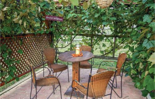 One-bedroom Holiday Home In Reinersdorf