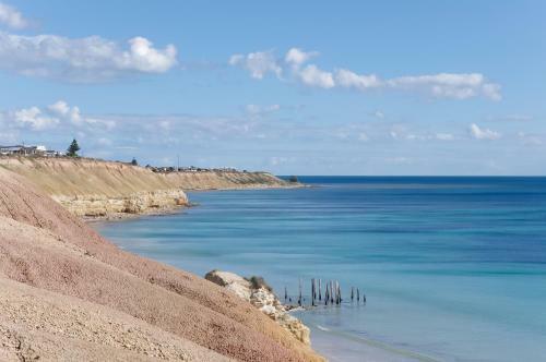 Sun & Surf Aldinga Beach Apartment
