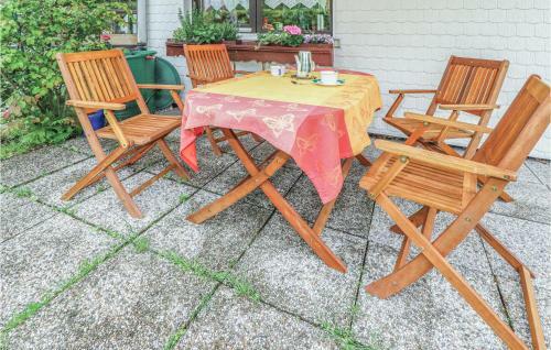 Three-bedroom Holiday Home In Mondsee
