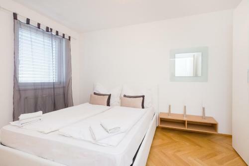 Sas-niccy Apartments