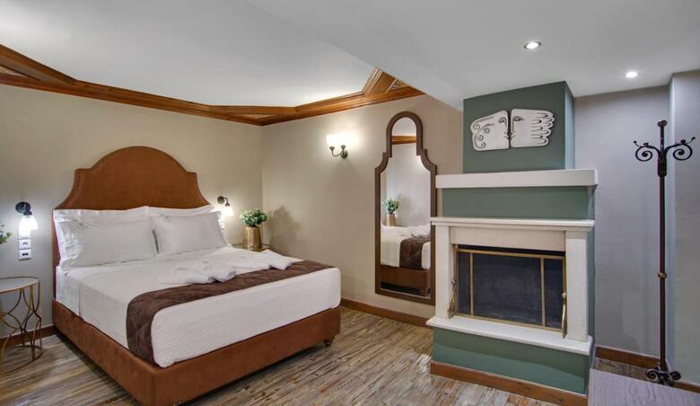 Hotel Frontzou Politia