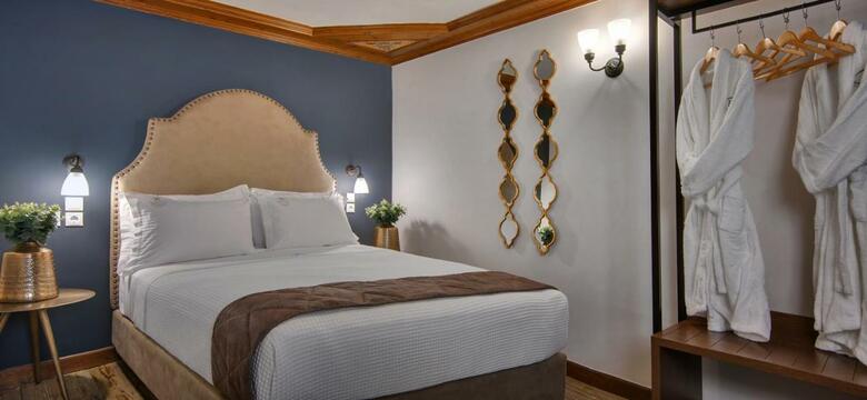 Hotel Frontzou Politia
