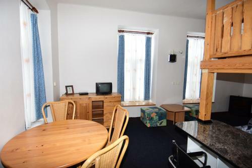 Apartm�n U Jezera - Admir�l