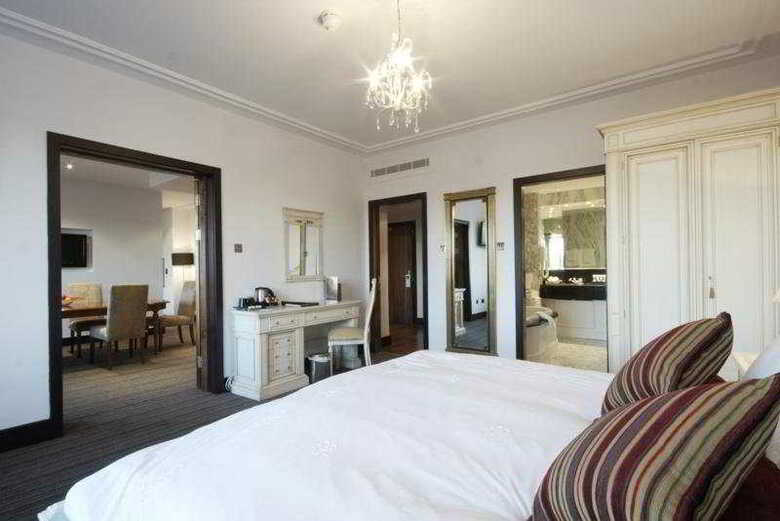 Hotel Rochestown Park