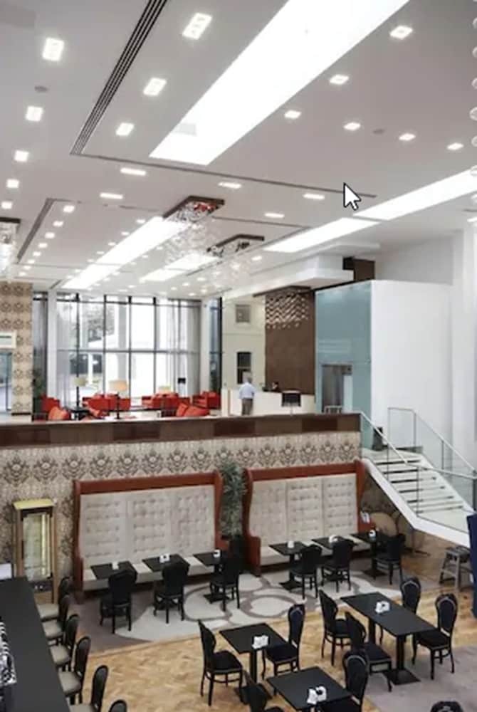 Hotel Rochestown Park