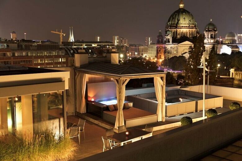 Monbijou Penthouse By Suite.030 High Class Apartments