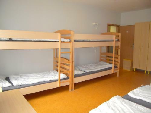 Happy Go Lucky Hotel + Hostel Sch�neberg
