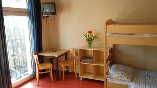Happy Go Lucky Hotel + Hostel Sch�neberg