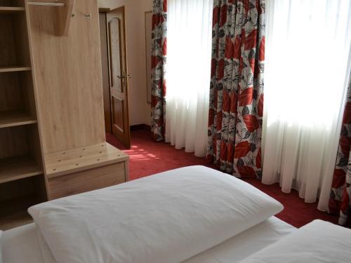 Hotel-gasthof Rotes Ro�