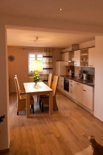 Apartamentos Weingut Herbert Schuler - Ferienwohnungen G�stehaus B�rbel