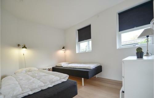 Three-bedroom Holiday Home In Ega