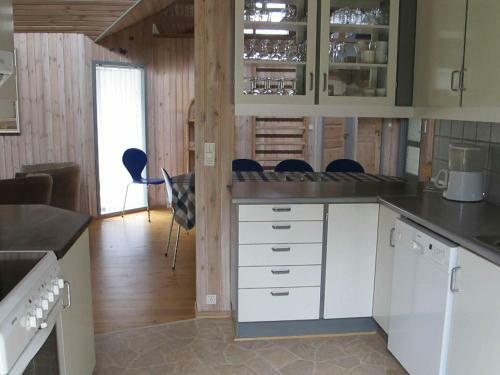 Three-bedroom Holiday Home In Idestrup 1