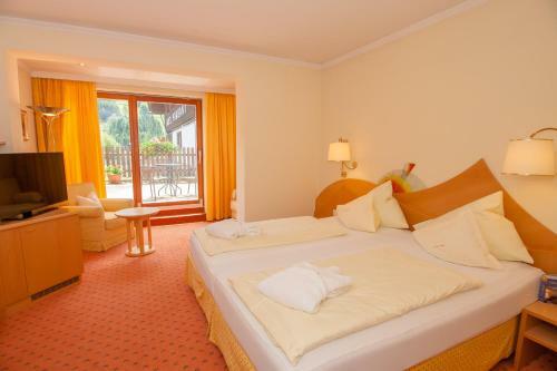 Harmony's Hotel Pr�gant