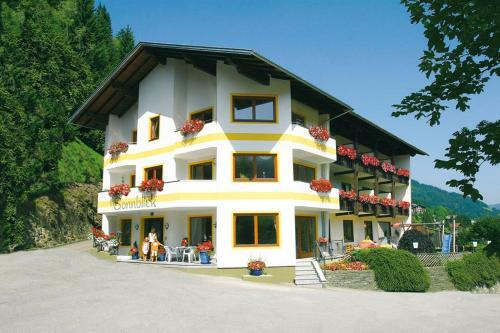 Hostal Hotel Garni Haus Sonnblick