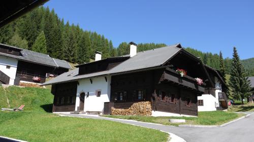 Apartamentos Feriendorf Kirchleitn Dorf Grosswild