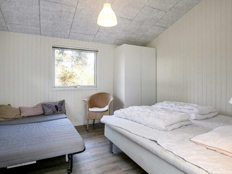 Six-bedroom Holiday Home In Humble