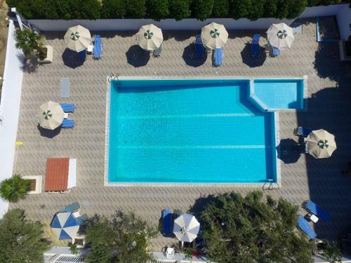 Aparthotel Regina Studios & Hotel