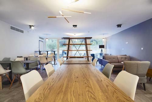 Aparthotel Kyriad R�sidence Cabri�s - Plan De Campagne