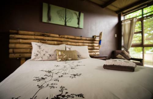 Albergue Santa Paloma Guest Farm
