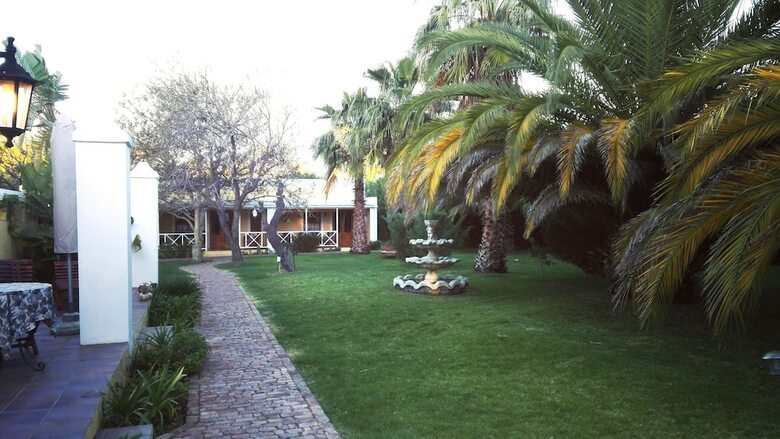 Hostal Saxe-coburg Lodge