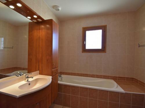 Spacious Holiday Home In Escales With Private Swimming Pool
